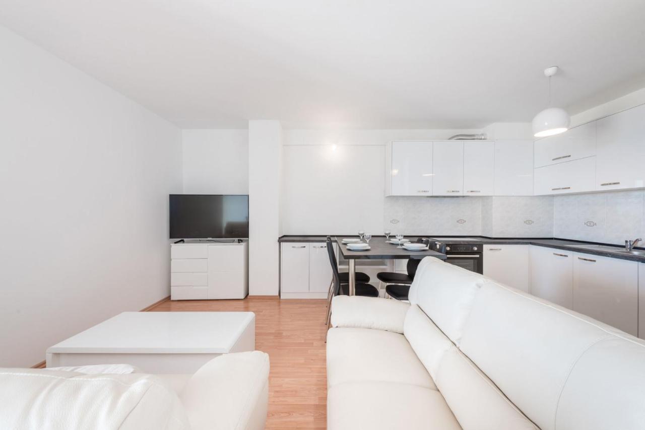 Apartments Mrs Brightside Split Exterior foto