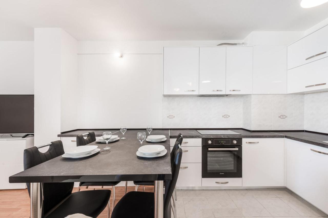 Apartments Mrs Brightside Split Exterior foto